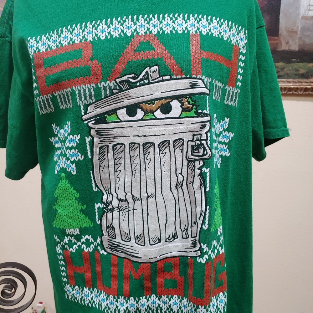 SOLD-Bah Humbug Oscar The Grinch Sesame Street T-Shirt